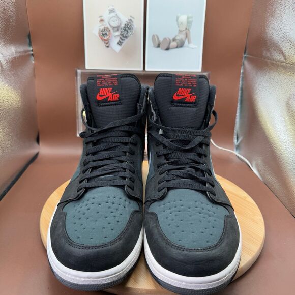 Jordan 1 Retro High Element Gore-Tex Black Particle Grey Men’s Sz 18 main image 5